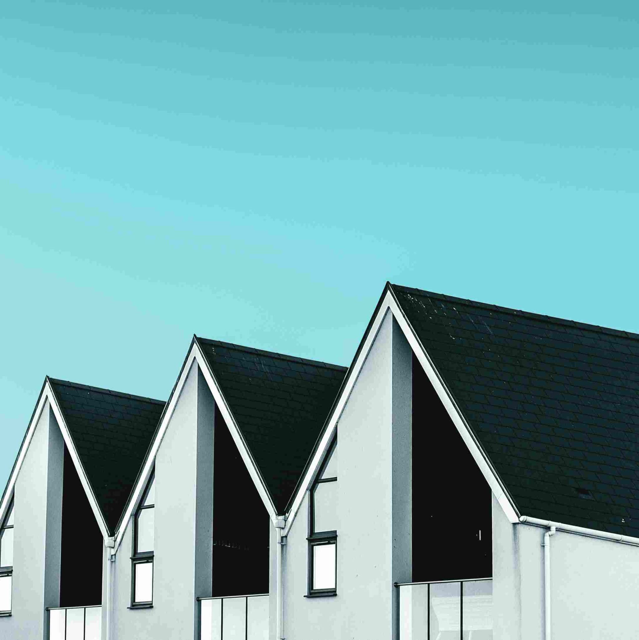 best house windows, uPVC windows, timber windows, aluminium windows, double glazed windows, best windows for energy efficiency, best windows for security, types of house windows, window comparison UK